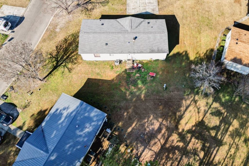 8670 Laurel Wood Dr. Photo 28