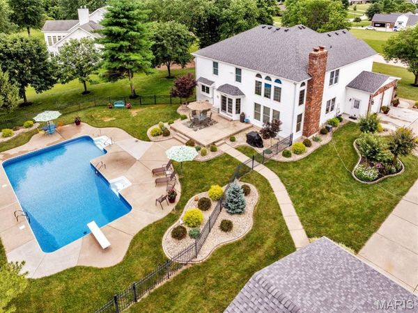 123 Townview Drive, Wentzville, MO 63385