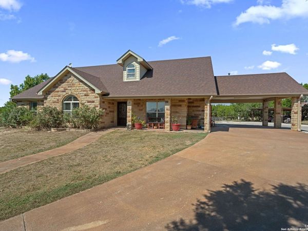 2804 County Road 1045, Lampasas, TX 76550