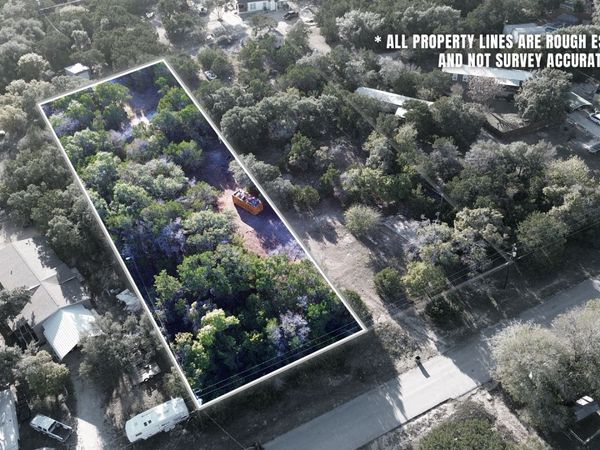 4527 chamberlain, Canyon Lake, TX 78133