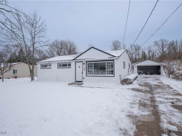 3796 Sanford Drive, Brunswick, OH 44212