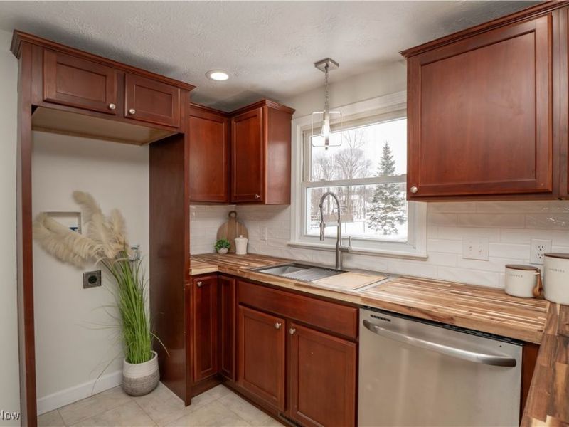 3796 Sanford Drive, Brunswick, OH 44212 Photo 10