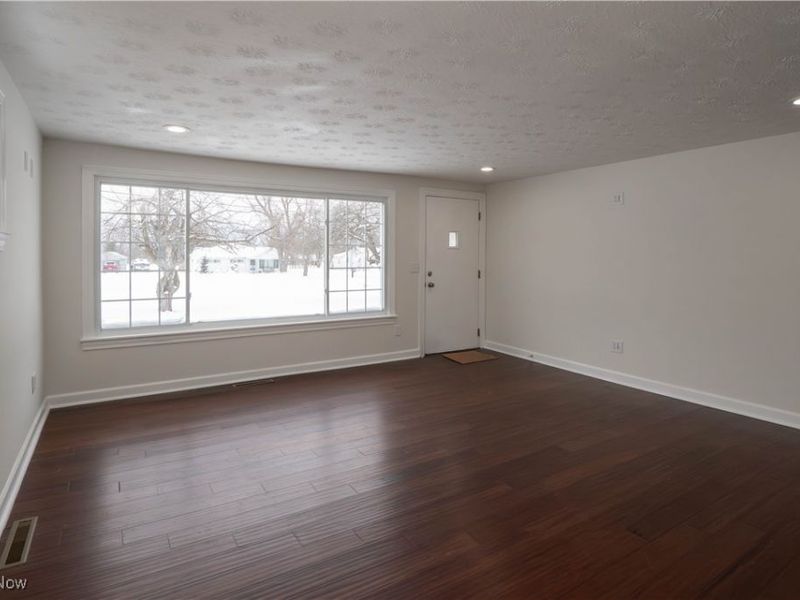 3796 Sanford Drive, Brunswick, OH 44212 Photo 3