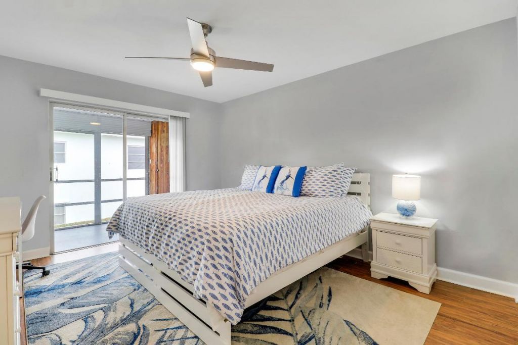 112 Yacht Club Drive, Unit 8, North Palm Beach, FL 33408 Photo