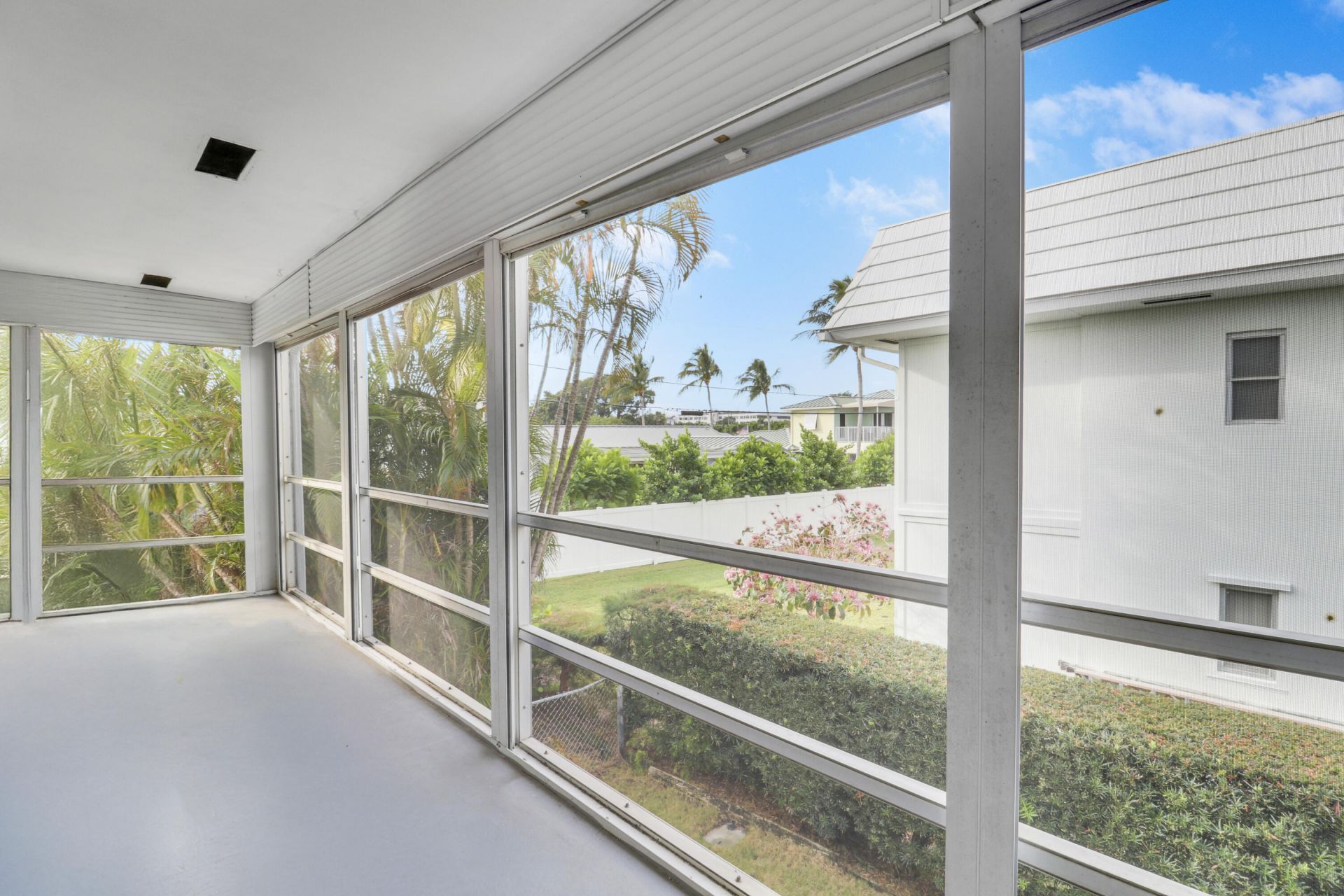 112 Yacht Club Drive, Unit 8, North Palm Beach, FL 33408 Photo