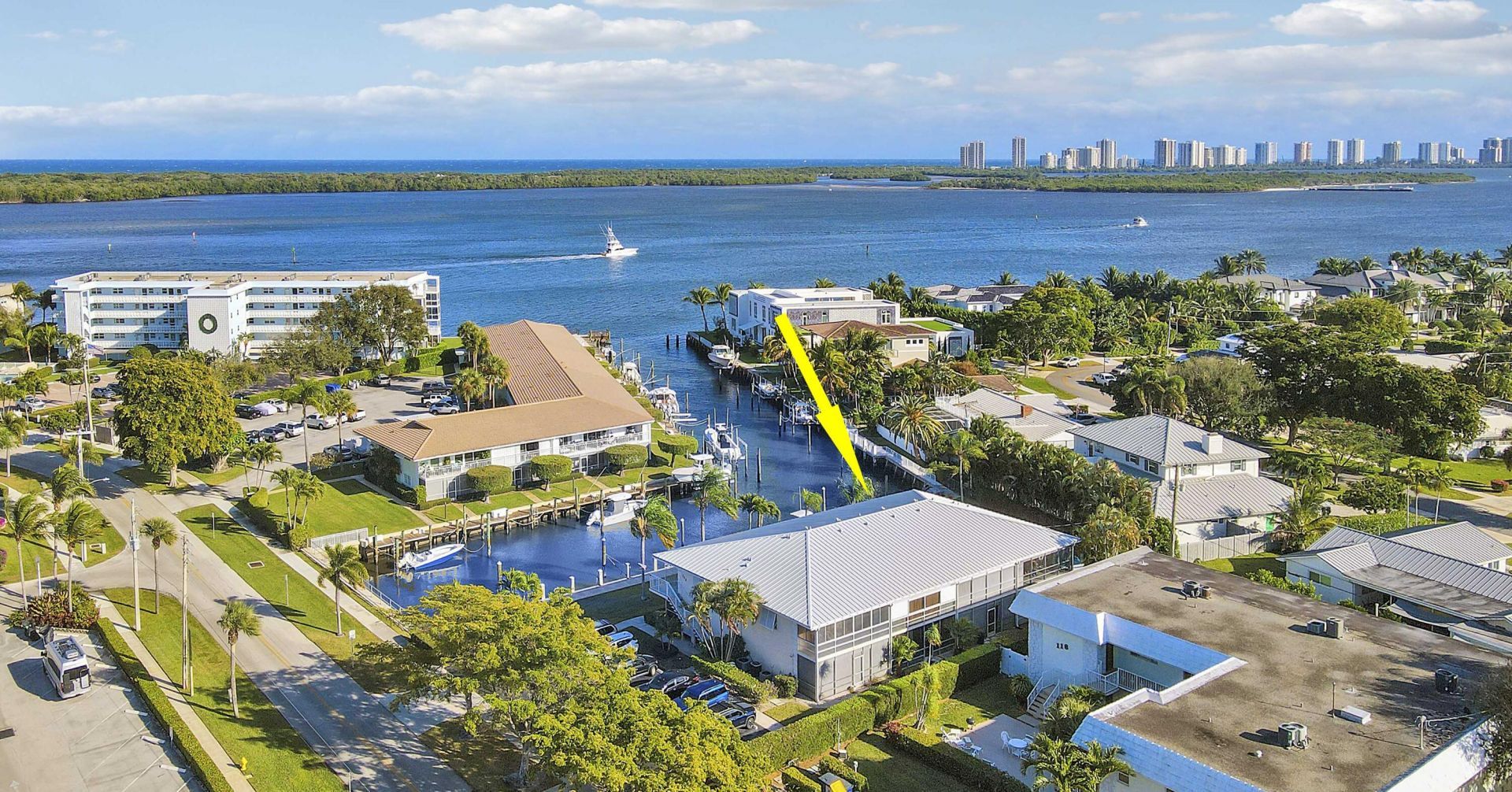 112 Yacht Club Drive, Unit 8, North Palm Beach, FL 33408 Photo