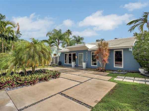 390 NE 10th Ave, Fort Lauderdale, FL 33301