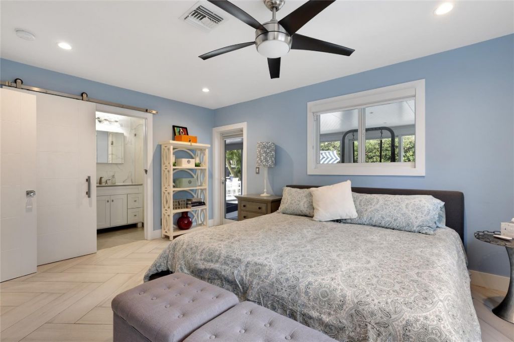 390 NE 10th Avenue, Fort Lauderdale, FL 33301 Photo