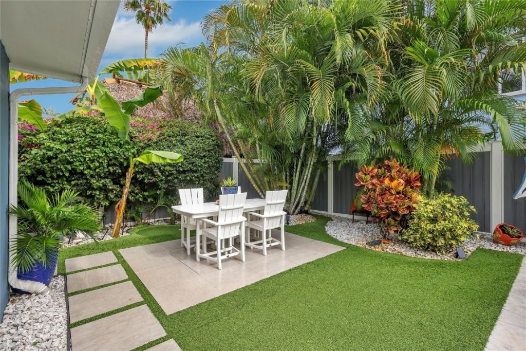 390 NE 10th Avenue, Fort Lauderdale, FL 33301 Photo