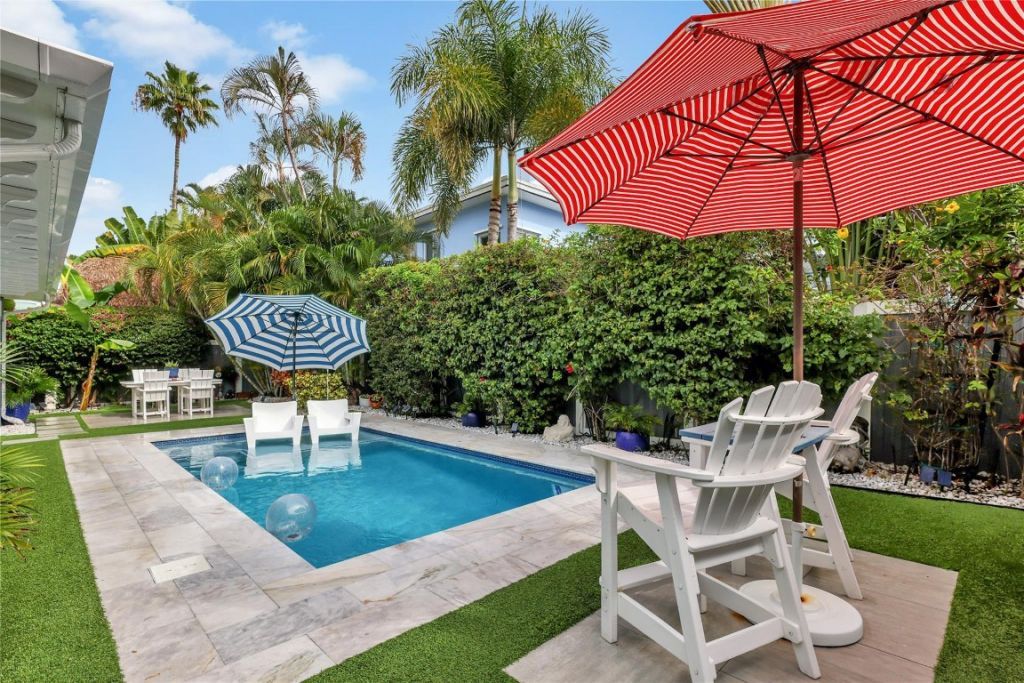 390 NE 10th Avenue, Fort Lauderdale, FL 33301 Photo