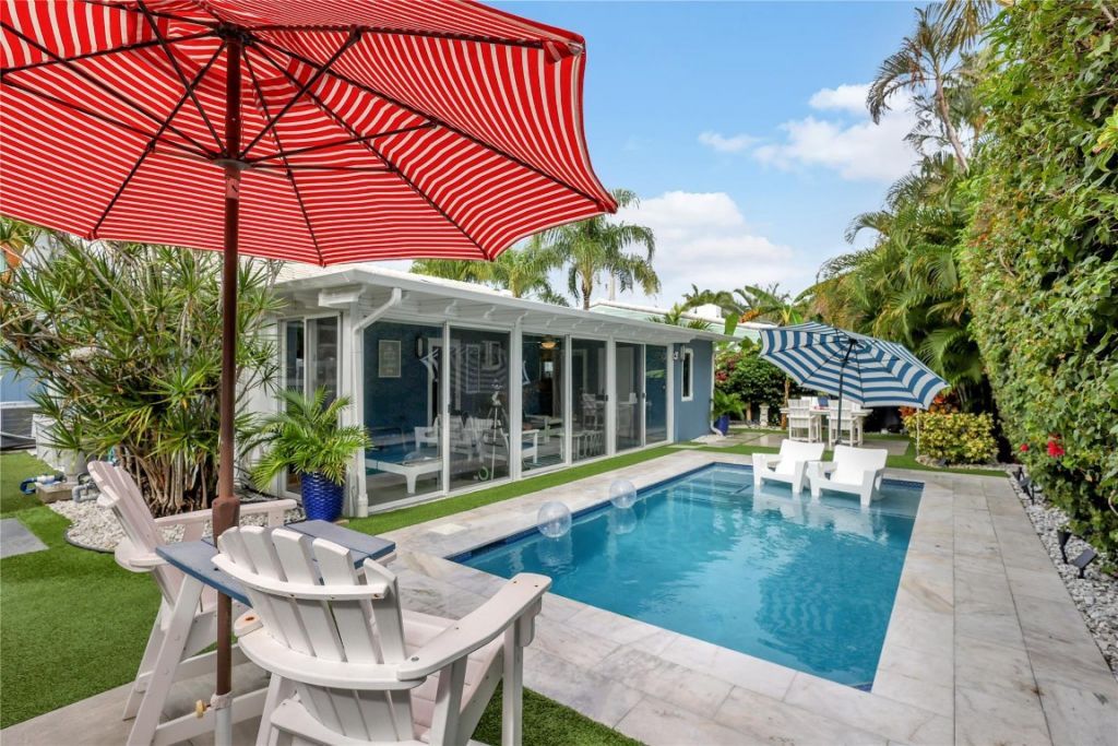 390 NE 10th Avenue, Fort Lauderdale, FL 33301 Photo