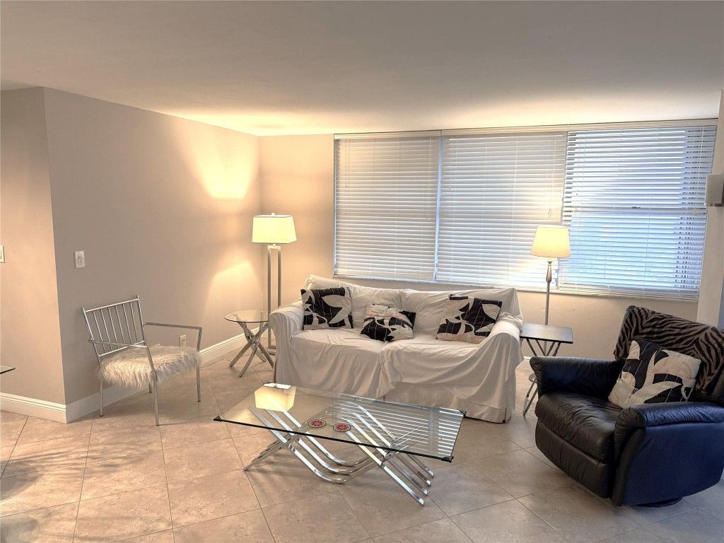 111 Briny Avenue, Unit 711, Pompano Beach, FL 33062 Photo