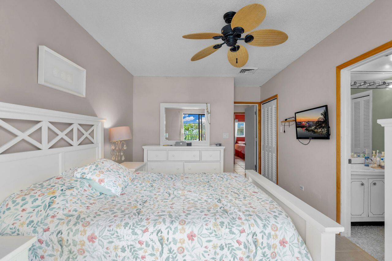 423 Sombrero Beach Road, Unit 9, Marathon, FL 33050 Photo