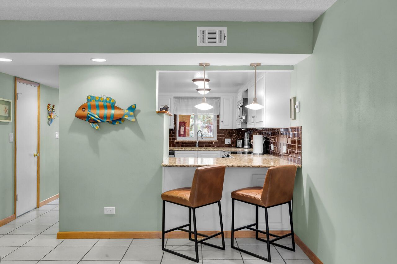 423 Sombrero Beach Road, Unit 9, Marathon, FL 33050 Photo