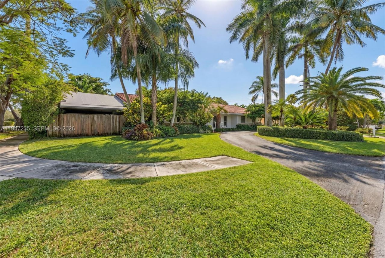 8200 SW 185th Ter, Cutler Bay, FL 33157 Photo