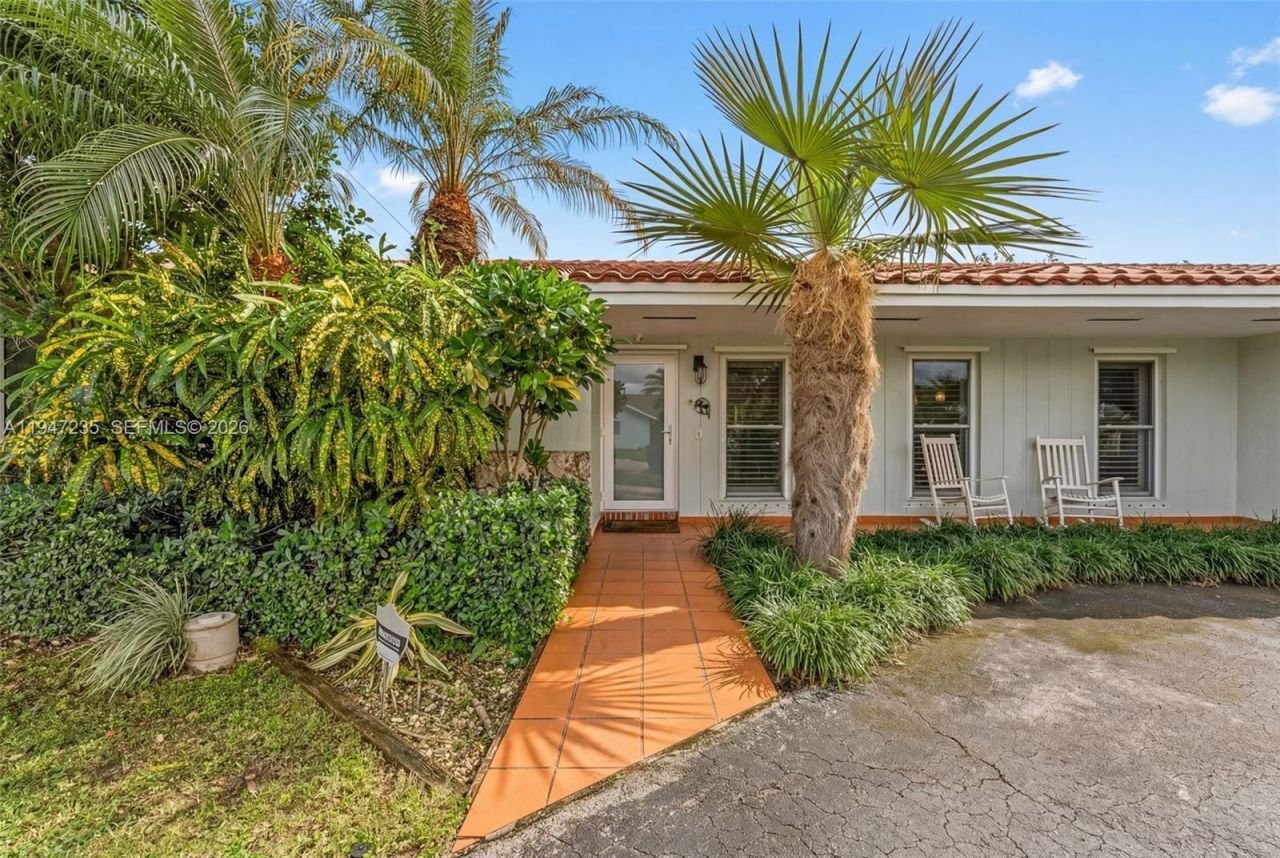 8200 SW 185th Ter, Cutler Bay, FL 33157 Photo