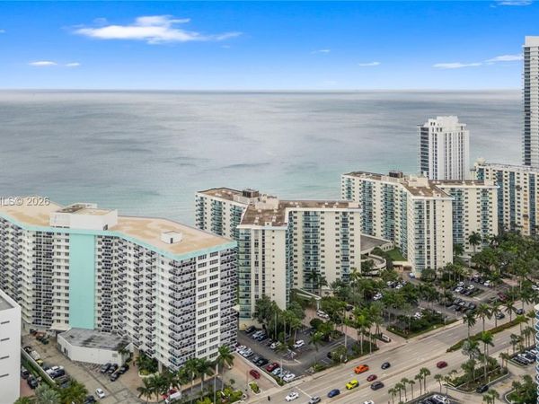 3725 S Ocean Dr , Unit 1117, Hollywood, FL 33019