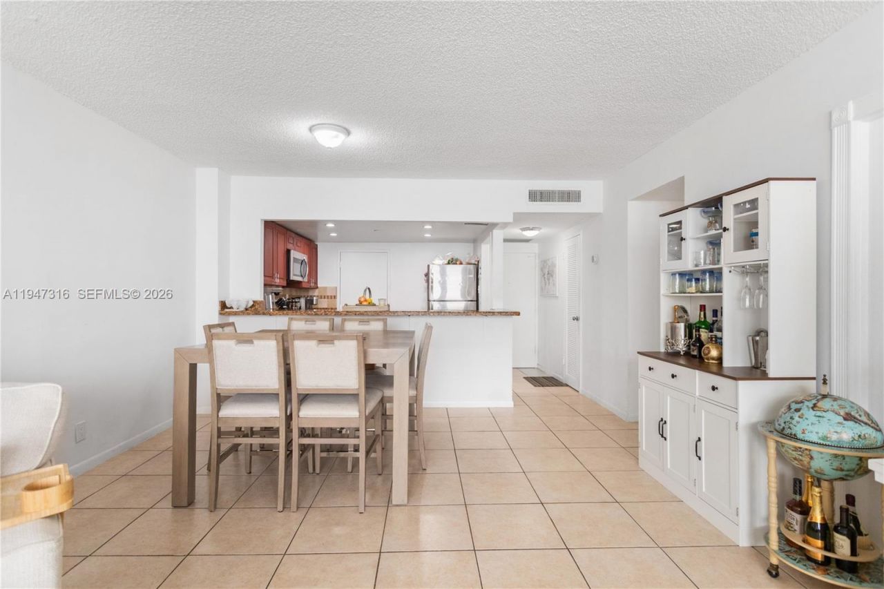 3725 S Ocean Dr , Unit 1117, Hollywood, FL 33019 Photo