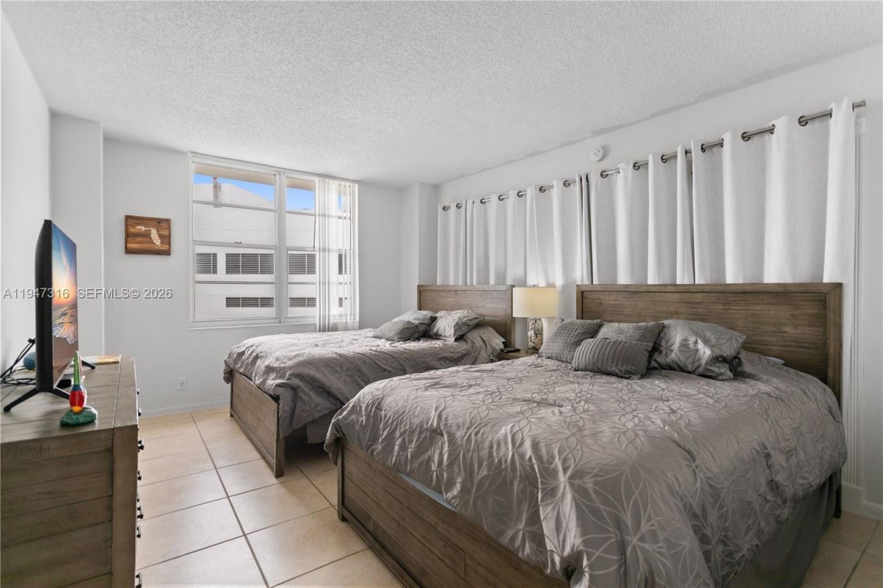 3725 S Ocean Dr , Unit 1117, Hollywood, FL 33019 Photo