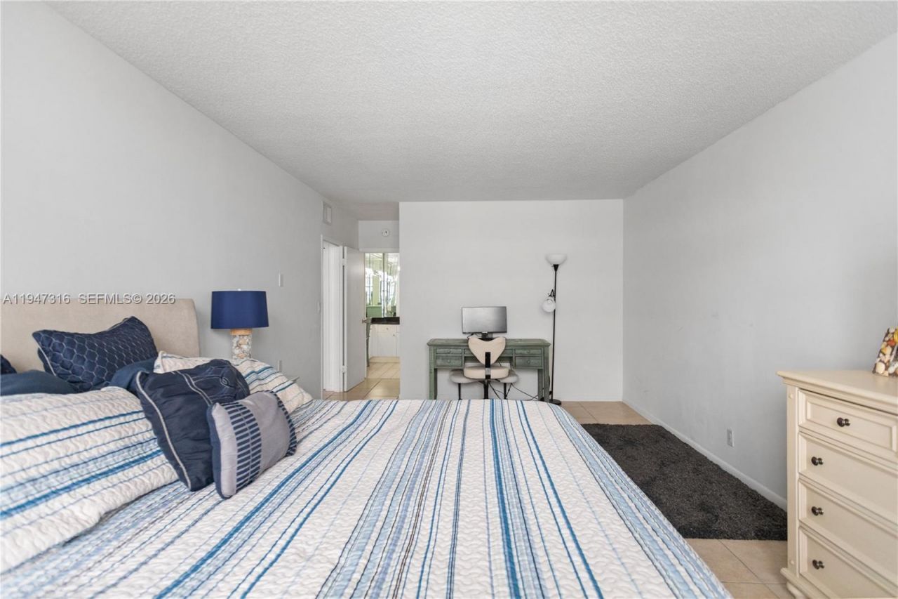 3725 S Ocean Dr , Unit 1117, Hollywood, FL 33019 Photo