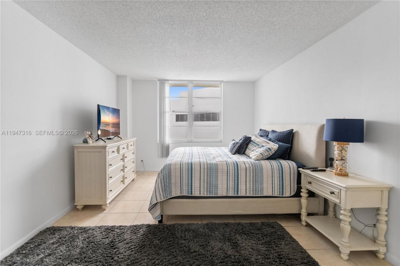 3725 S Ocean Dr , Unit 1117, Hollywood, FL 33019 Photo