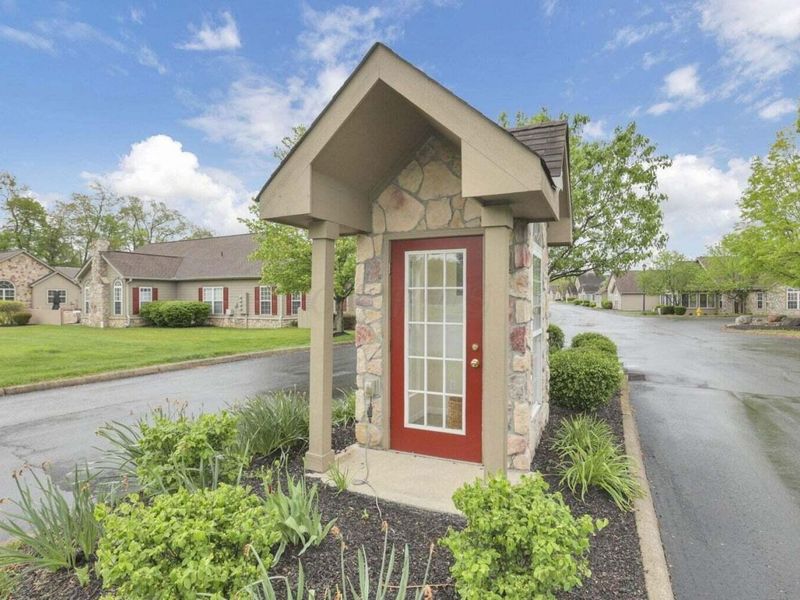 605 Turning Leaf Lane, Heath, OH 43056 Photo 5