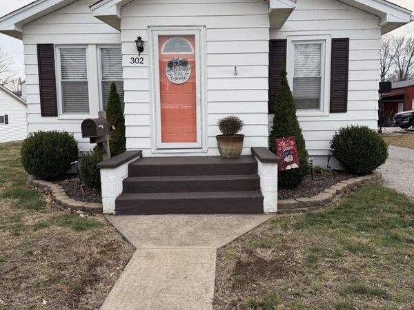 302 E Water Street, Pinckneyville, IL 62274