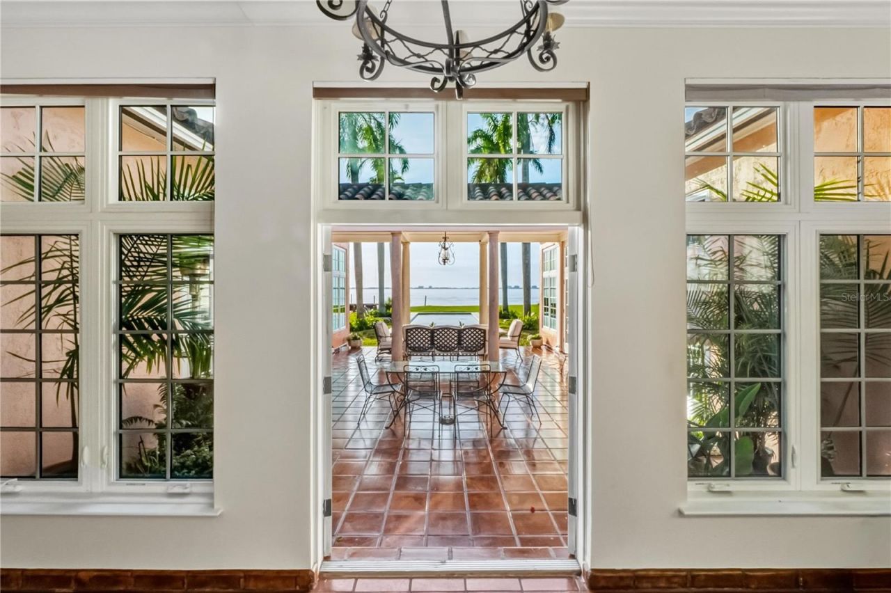 4511 Bay Shore Road, Sarasota, FL 34234 Photo