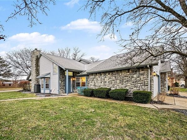 1596 Longbow Lane, Dayton, OH 45449