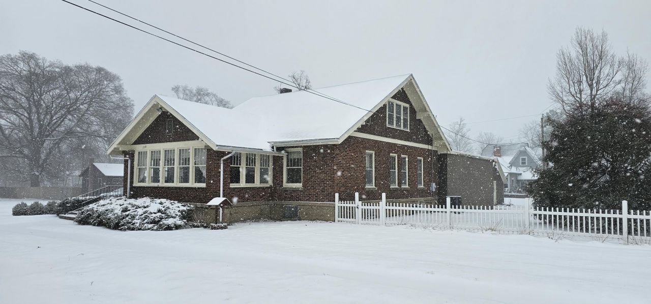 208 W Main Street, Gobles, MI 49055 Main Photo