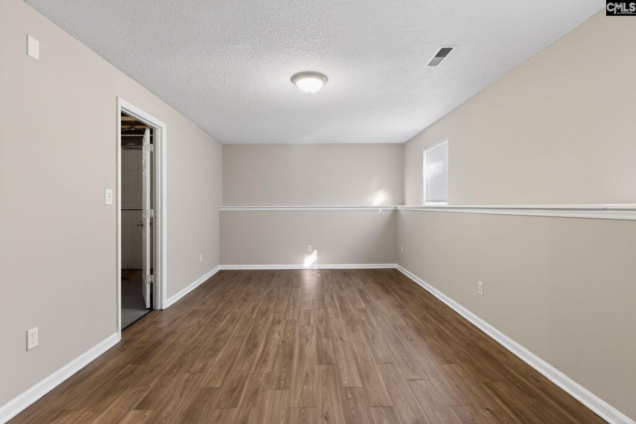 23 Lowescroft Circle Photo 12