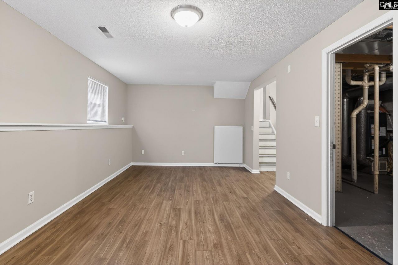 23 Lowescroft Circle Photo 29