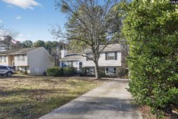 23 Lowescroft Circle photo 4