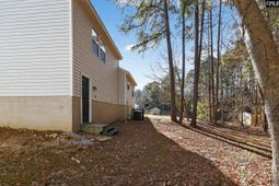 23 Lowescroft Circle photo 4