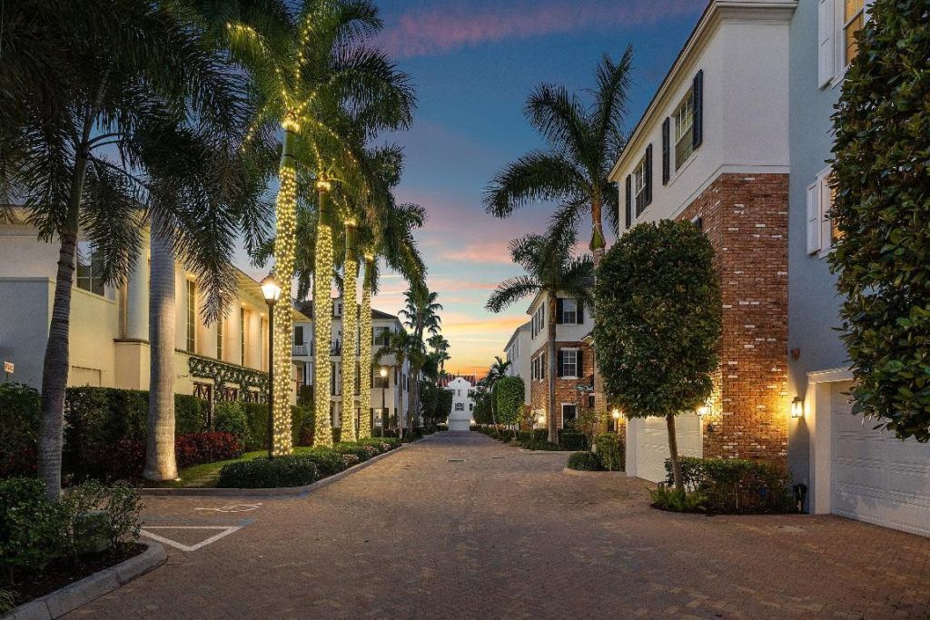 343 E Cannery Row Circle, Delray Beach, FL 33444 Photo