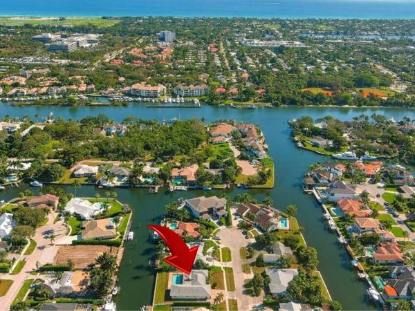 2185 Carib Circle, Palm Beach Gardens, FL 33410