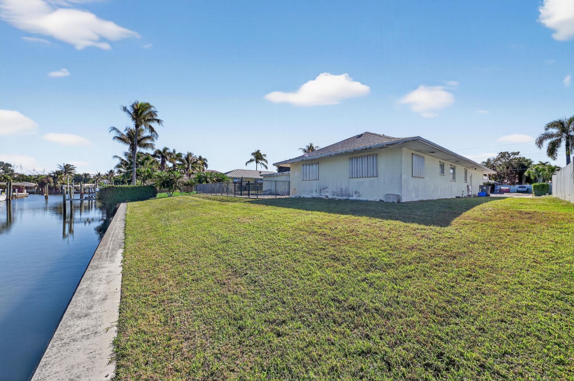 2185 Carib Circle, Palm Beach Gardens, FL 33410 Photo