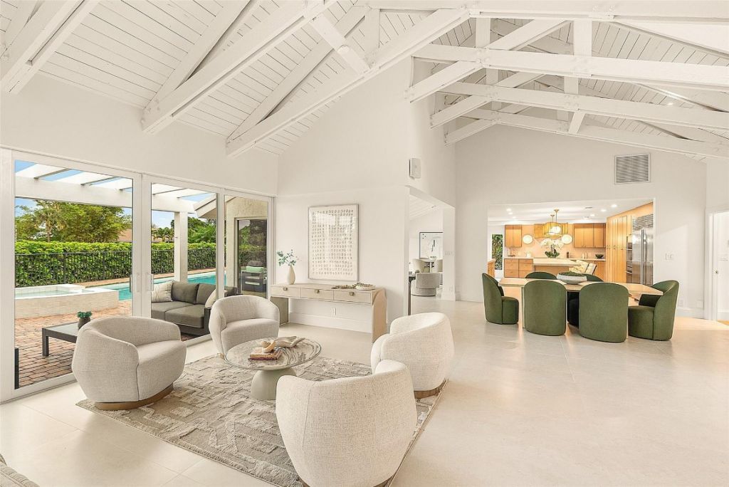 4877 Pineview Circle, Delray Beach, FL 33445 Photo