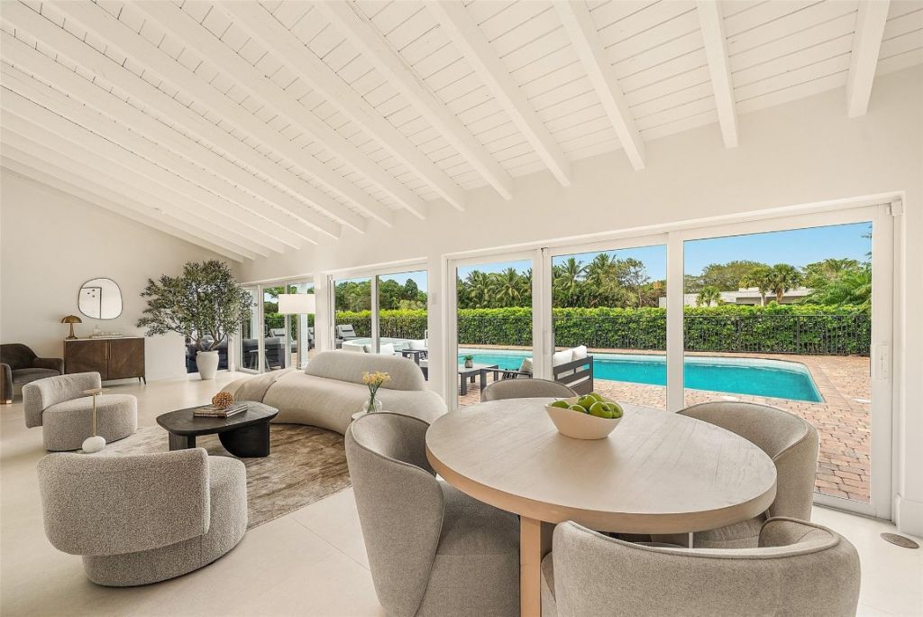 4877 Pineview Circle, Delray Beach, FL 33445 Photo