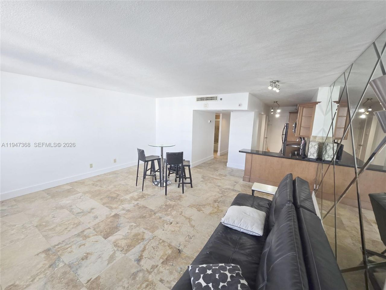 100 Lincoln Rd, Unit 1206, Miami Beach, FL 33139 Photo