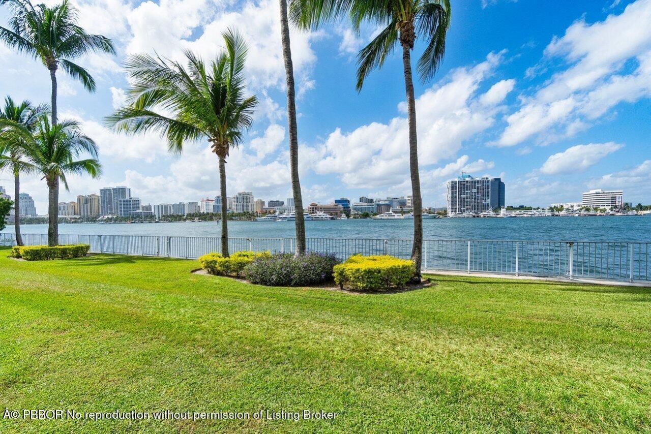 44 Cocoanut Row, Unit 120B, Palm Beach, FL 33480 Photo