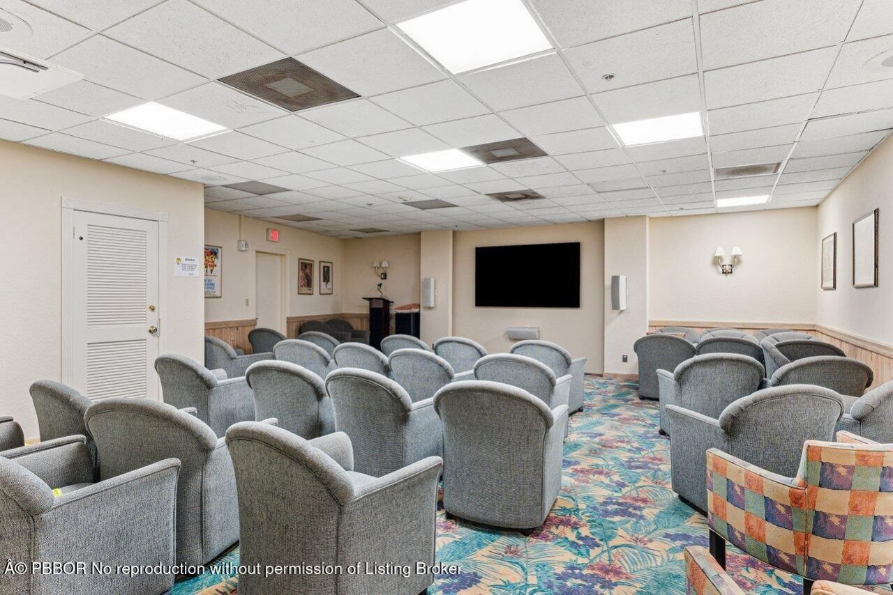 44 Cocoanut Row, Unit 120B, Palm Beach, FL 33480 Photo