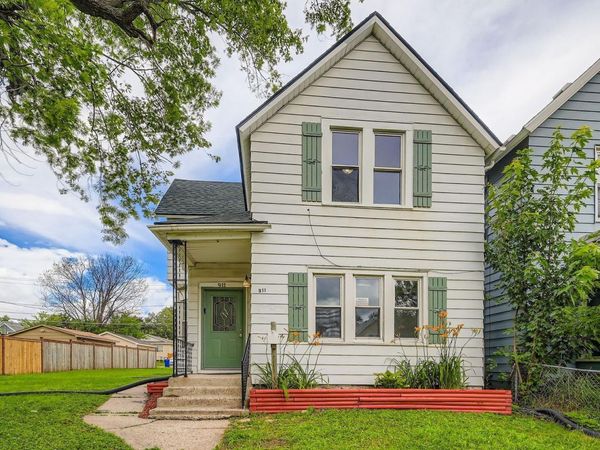 911 Sims Avenue, Saint Paul, MN 55106