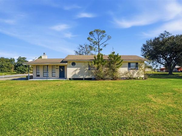 7945 Nelson Road, Lake Charles, LA 70605