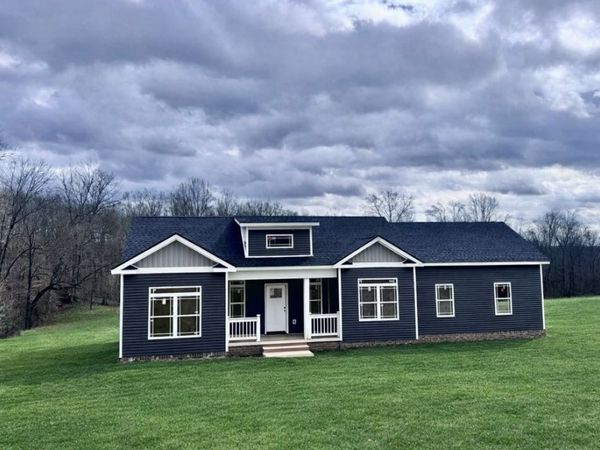 1507 Liberty Rd, Charlotte, TN 37036