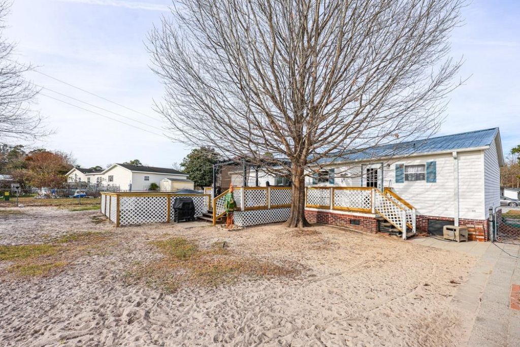 104 Persivant Dr. Photo 24