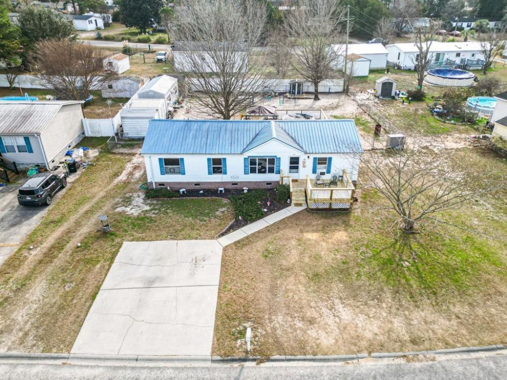 104 Persivant Dr. Photo 29