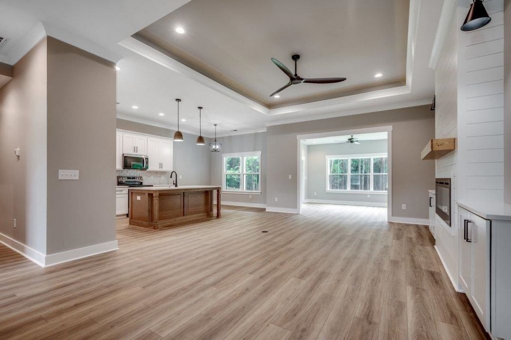 3760 Highway 366 Photo 6