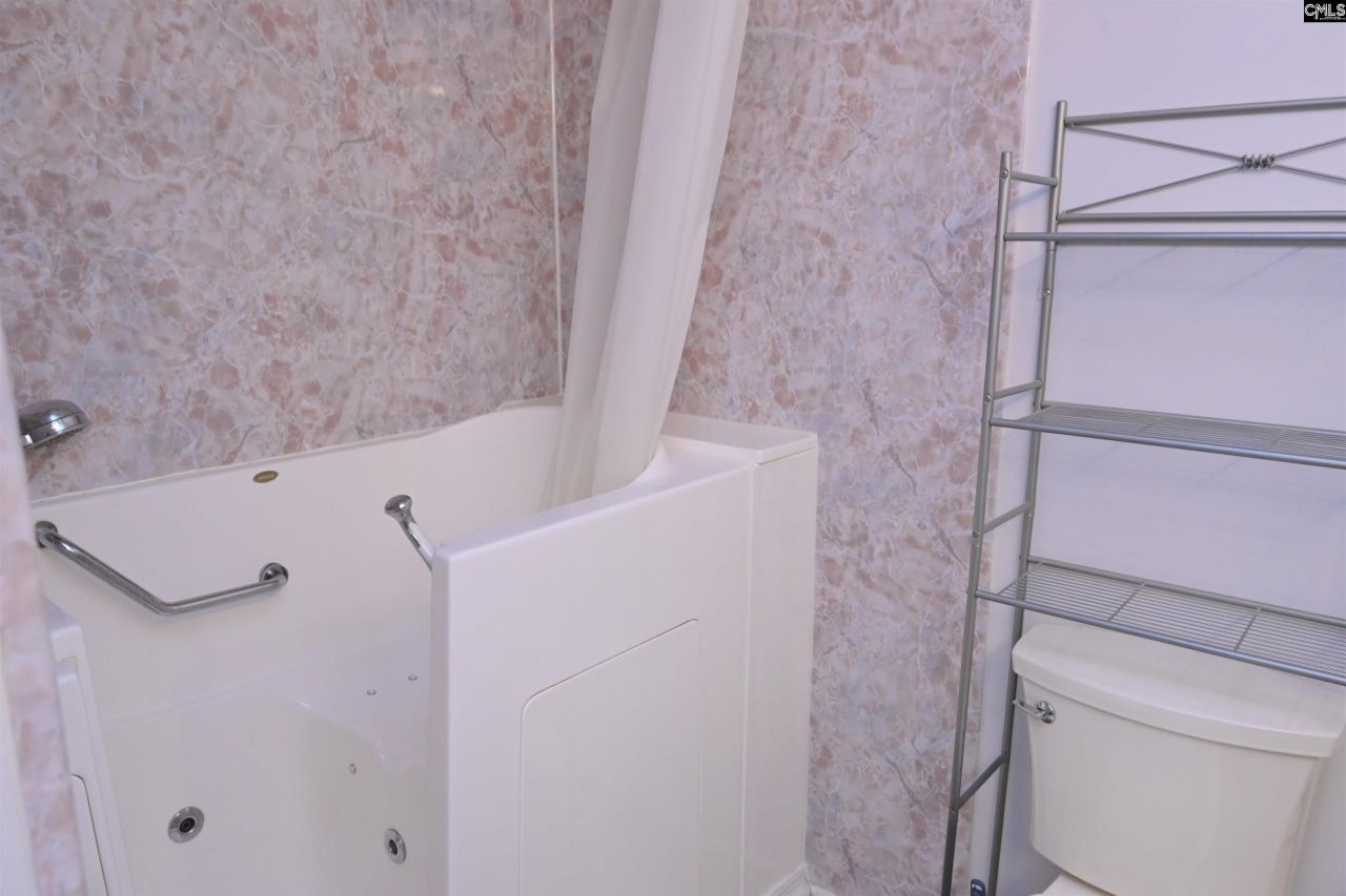 122 Flinchum Place  Photo 13