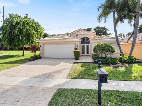 6518 Via Trento, Delray Beach, FL 33446